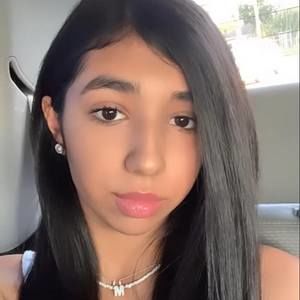 Meet your Posher, Makeyla